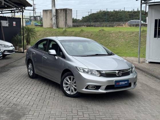 HONDA CIVIC 1.8 LXS 16V FLEX 4P MANUAL